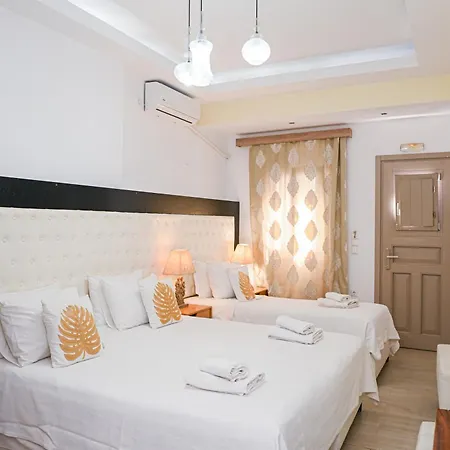 Georgia Pelekanou Fira (Santorini)