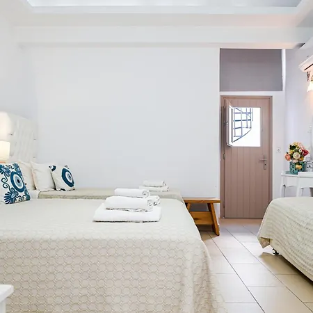 Georgia Pelekanou Apartment