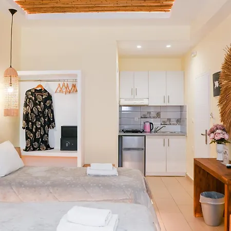 Georgia Pelekanou Apartment *
