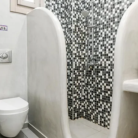 Georgia Pelekanou Apartment *