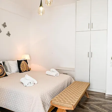 Apartment Georgia Pelekanou *