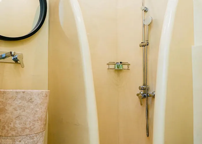 Georgia Pelekanou Firá