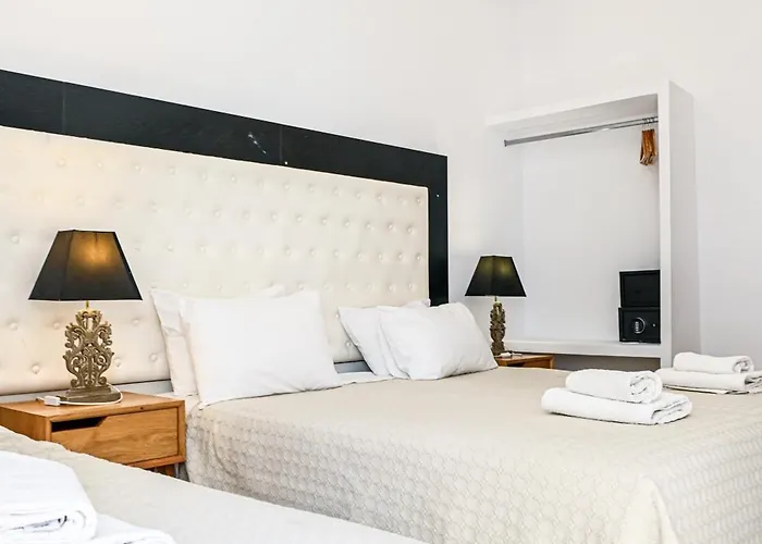 Georgia Pelekanou Firá