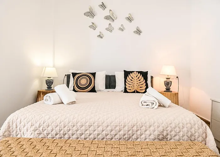 Georgia Pelekanou * Firá