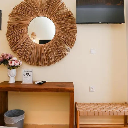 Georgia Pelekanou Firá